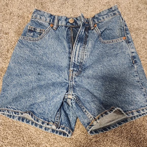 SOLD - Picture 1 of 2